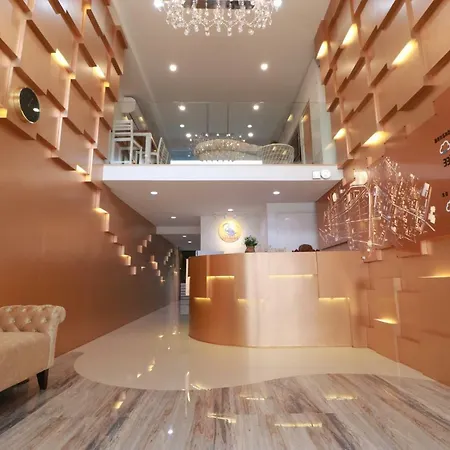 The Lol Elephant Hostel